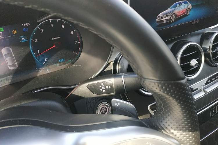 Used Mercedes-Benz C-Class 2020 C 260 L Sport Edition Gear Lever