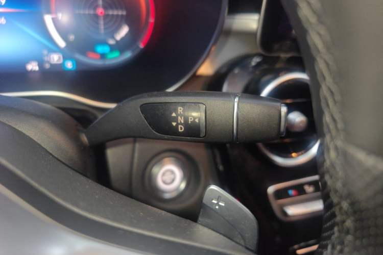 Used Mercedes-Benz C-Class 2020 C 260 Sport Edition Gear Lever