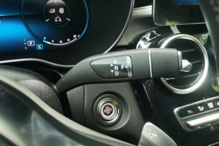 Used Mercedes-Benz C-Class 2020 C 260 Sport Edition Gear Lever