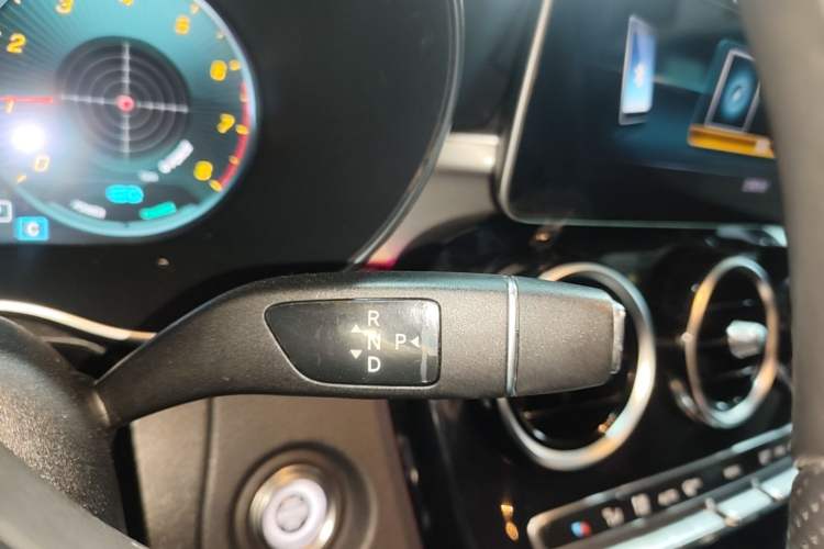 Used Mercedes-Benz C-Class 2020 C 260 Sport Edition Gear Lever