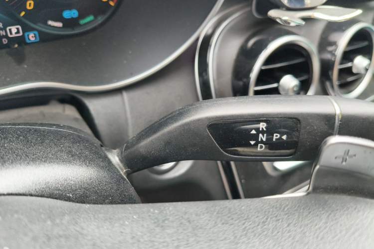 Used Mercedes-Benz C-Class 2020 Restyled C 260 L Sport Edition Gear Lever