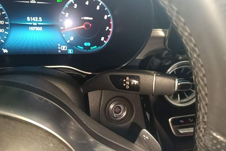 Used Mercedes-Benz C-Class 2020 Restyled C 260 Sport Edition Gear Lever