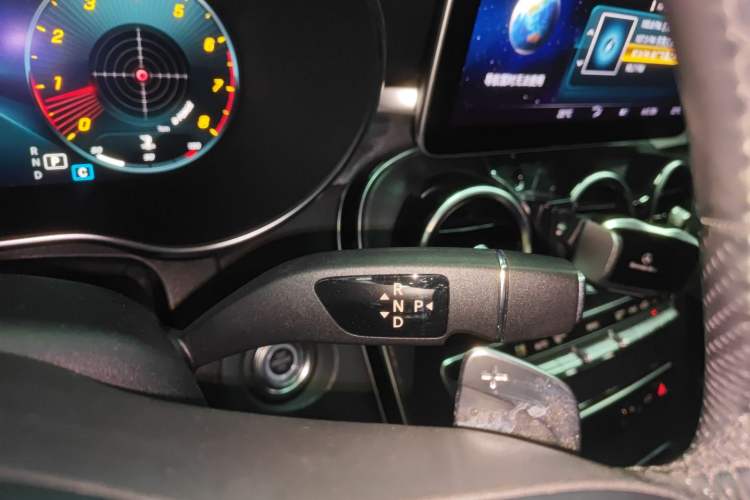 Used Mercedes-Benz C-Class 2020 C 200 L Fashion Edition Sport Version Gear Lever