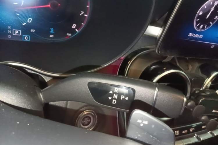 Used Mercedes-Benz C-Class 2020 Restyled C 200 L Fashion Edition Sport Version Gear Lever