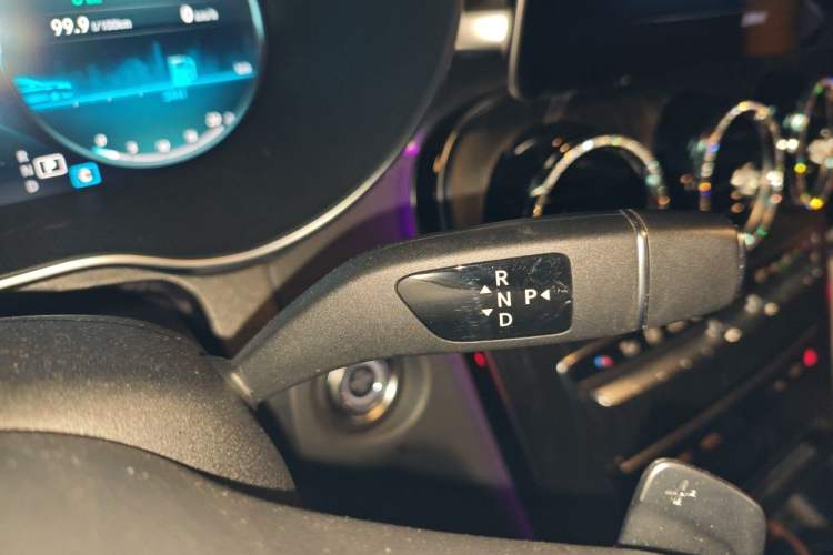 Used Mercedes-Benz C-Class 2020 Restyled C 260 L Sport Edition Gear Lever
