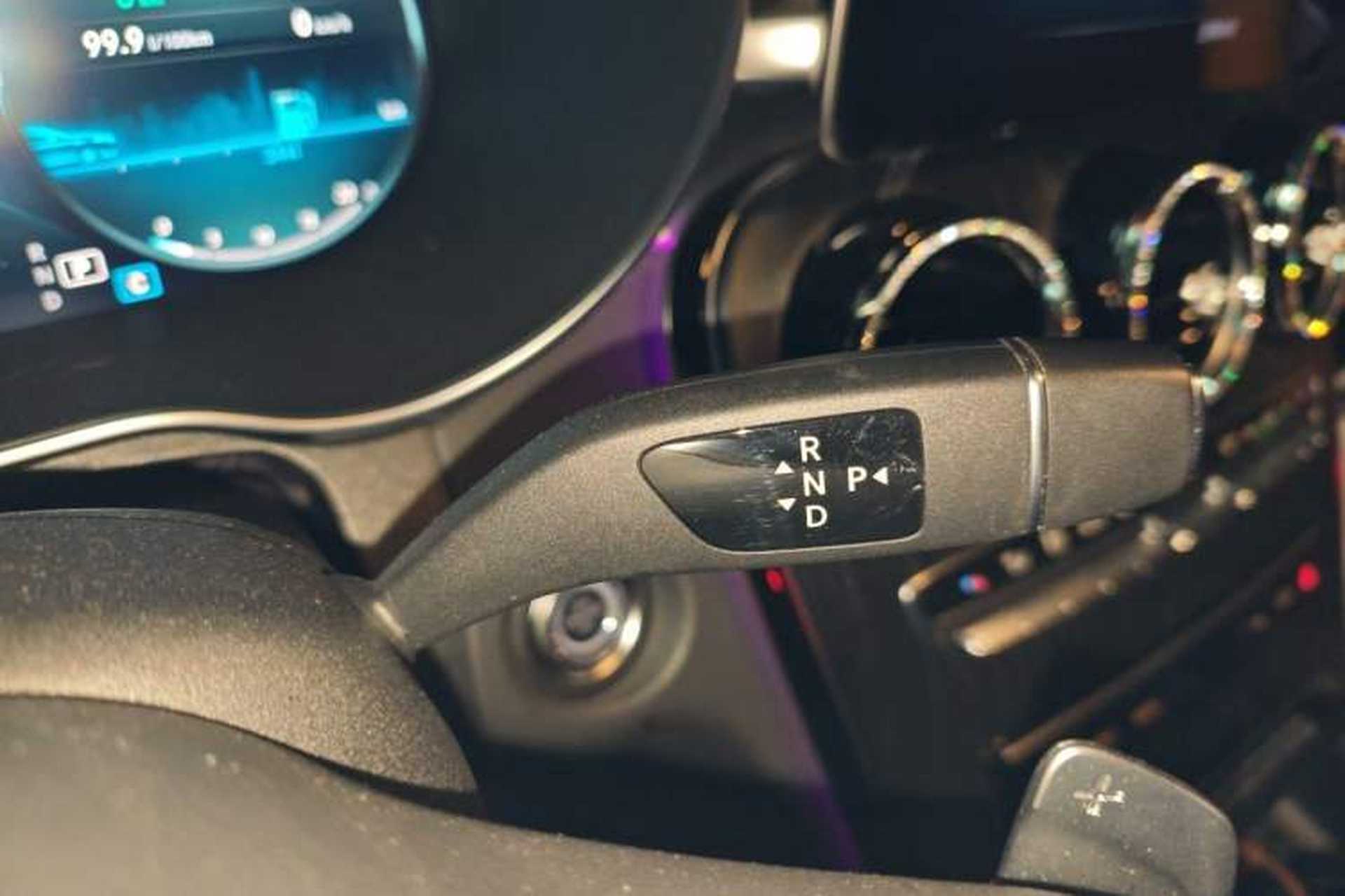 Used Mercedes-Benz C-Class 2020 Restyled C 260 L Sport Edition Gear Lever