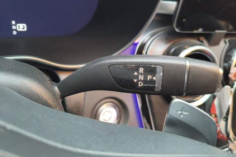 Used Mercedes-Benz C-Class 2020 Restyled C 260 L Sport Edition Gear Lever