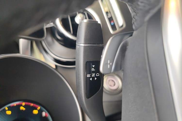 Used Mercedes-Benz C-Class 2020 C 200 L Fashion Edition Sport Version Gear Lever