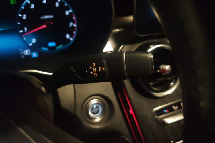 Used Mercedes-Benz C-Class 2020 C 260 L Sport Edition Gear Lever