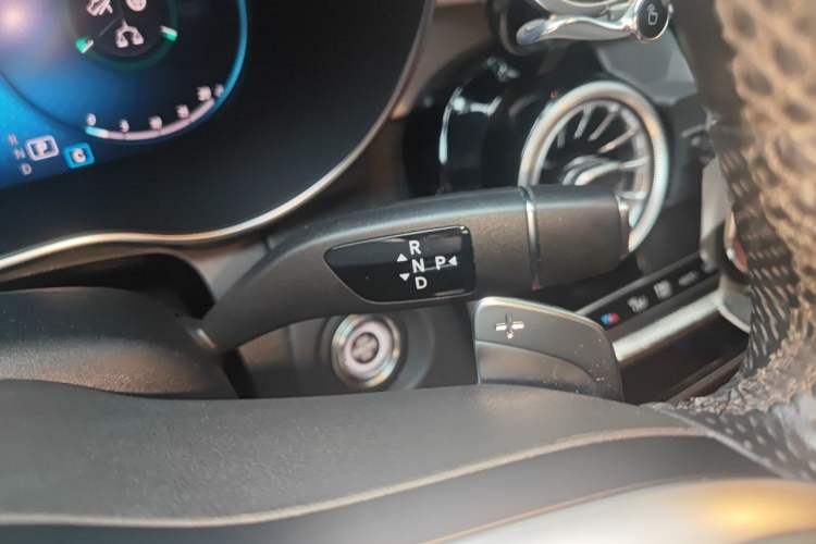 Used Mercedes-Benz C-Class 2020 C 260 Sport Edition Gear Lever