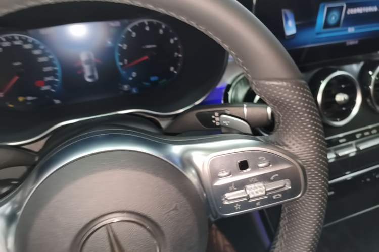 Used Mercedes-Benz C-Class 2020 Restyled C 260 L Sport Edition Gear Lever