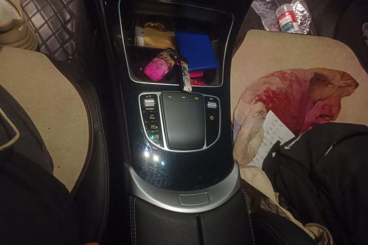 Used Mercedes-Benz C-Class 2020 Restyled C 260 Sport Edition Gear Lever