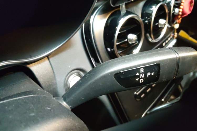 Used Mercedes-Benz C-Class 2020 C 260 L Sport Edition Gear Lever