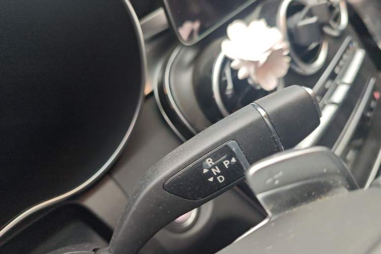Used Mercedes-Benz C-Class 2020 C 260 L Sport Edition Gear Lever