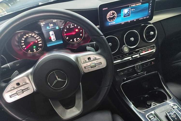 Used Mercedes-Benz C-Class 2020 C 200 L Dynamic Sport Edition Gear Lever
