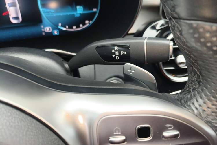 Used Mercedes-Benz C-Class 2020 C 260 Sport Edition Gear Lever