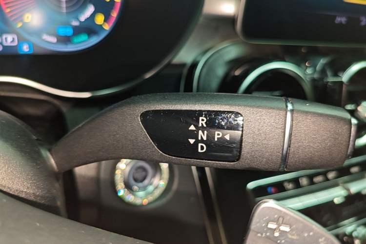 Used Mercedes-Benz C-Class 2020 C 260 L Sport Edition Gear Lever