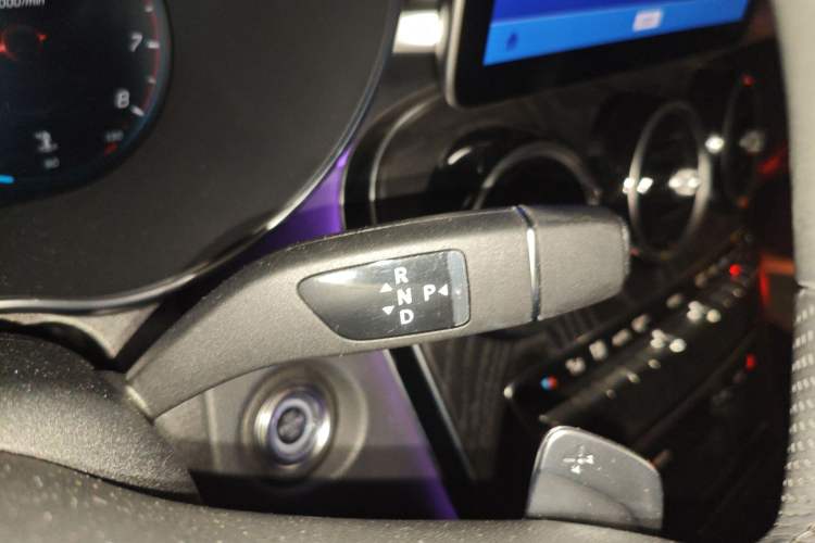 Used Mercedes-Benz C-Class 2020 Restyled C 200 L Fashion Edition Sport Version Gear Lever