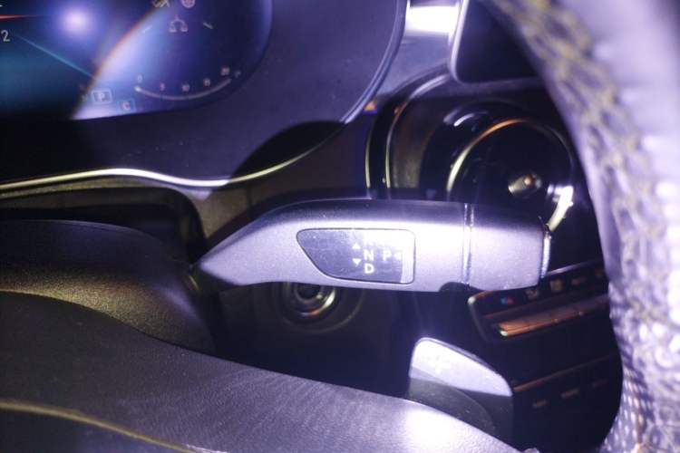 Used Mercedes-Benz C-Class 2020 C 260 L Sport Edition Gear Lever