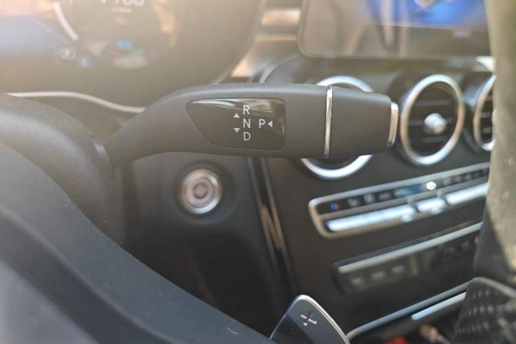 Used Mercedes-Benz C-Class 2020 Restyled C 260 L Sport Edition Gear Lever
