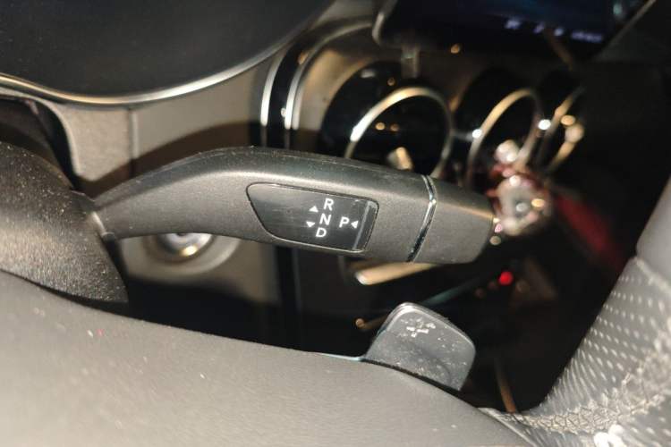 Used Mercedes-Benz C-Class 2020 C 260 L Sport Edition Gear Lever