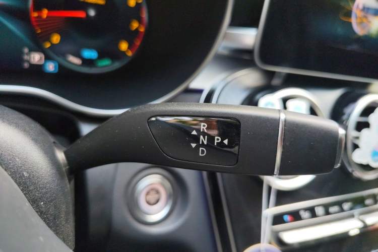 Used Mercedes-Benz C-Class 2020 C 260 L Sport Edition Gear Lever
