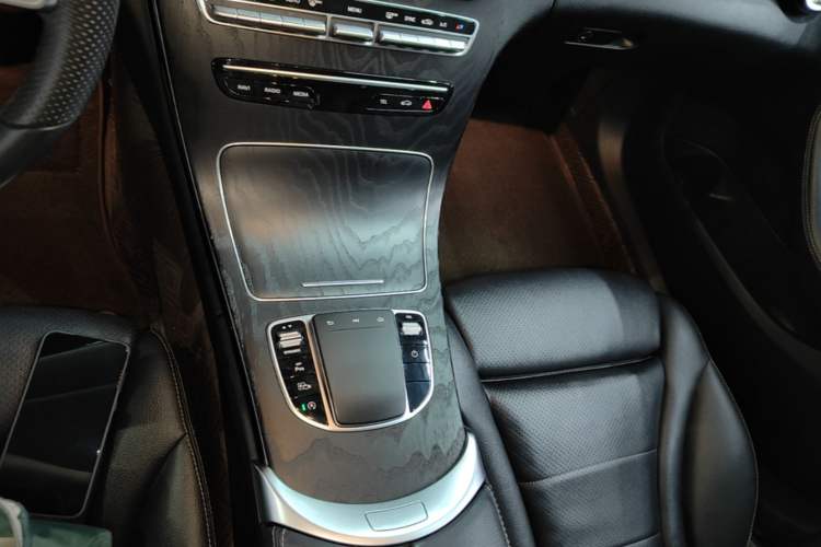 Used Mercedes-Benz C-Class 2020 Restyled C 260 L Sport Edition Gear Lever