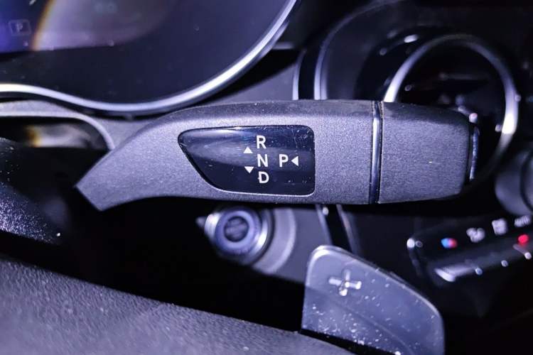 Used Mercedes-Benz C-Class 2020 Restyled C 260 L Sport Edition Gear Lever