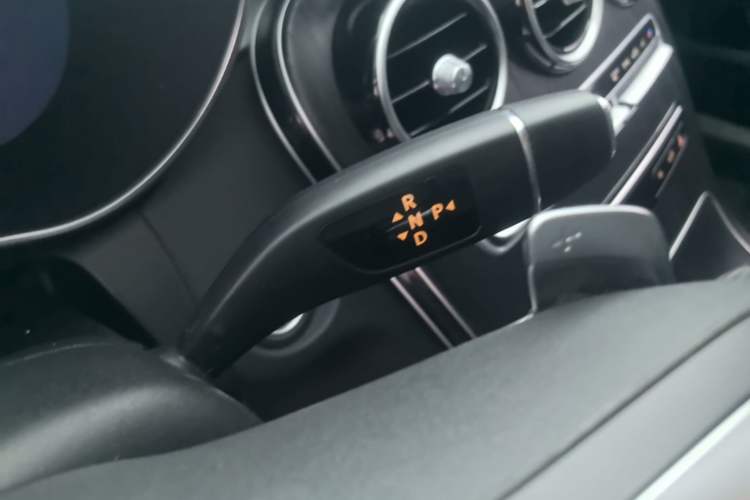 Used Mercedes-Benz C-Class 2020 C 260 L Sport Edition Gear Lever