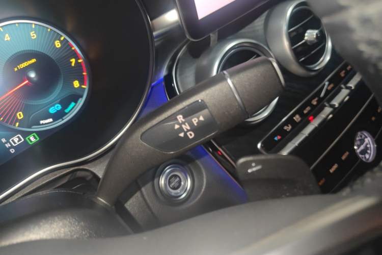 Used Mercedes-Benz C-Class 2020 Facelifted C 260 Estate Gear Lever
