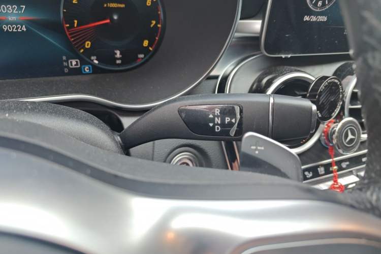 Used Mercedes-Benz C-Class 2020 C 200 L Fashion Edition Sport Version Gear Lever