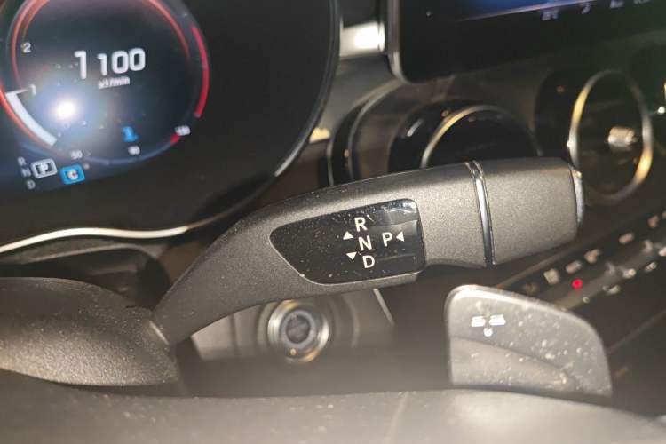 Used Mercedes-Benz C-Class 2020 C 200 L Fashion Edition Sport Version Gear Lever
