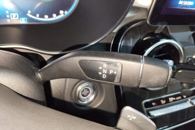 Used Mercedes-Benz C-Class 2020 C 260 L Sport Edition Gear Lever