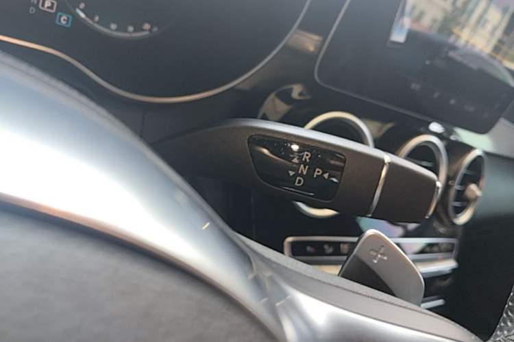 Used Mercedes-Benz C-Class 2020 C 260 Sport Edition Gear Lever