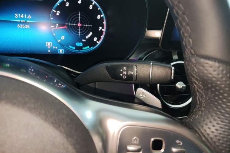 Used Mercedes-Benz C-Class 2020 Restyled C 260 L Sport Edition Gear Lever