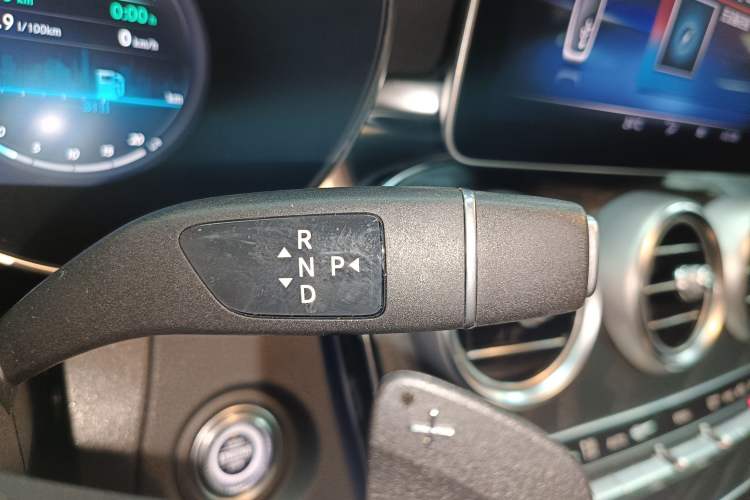 Used Mercedes-Benz C-Class 2020 Facelifted C 260 Estate Gear Lever
