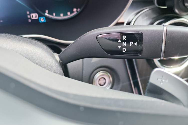 Used Mercedes-Benz C-Class 2020 Restyled C 260 L Sport Edition Gear Lever