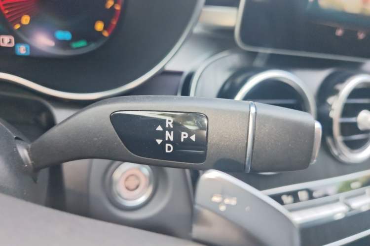 Used Mercedes-Benz C-Class 2020 Restyled C 260 L Sport Edition Gear Lever