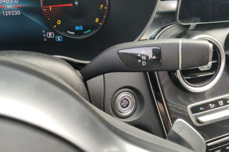Used Mercedes-Benz C-Class 2020 C 260 L Sport Edition Gear Lever