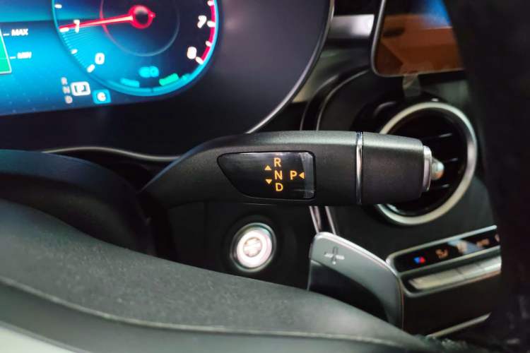 Used Mercedes-Benz C-Class 2020 C 260 L Sport Edition Gear Lever