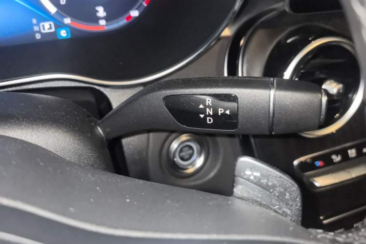 Used Mercedes-Benz C-Class 2020 C 200 L Fashion Edition Sport Version Gear Lever