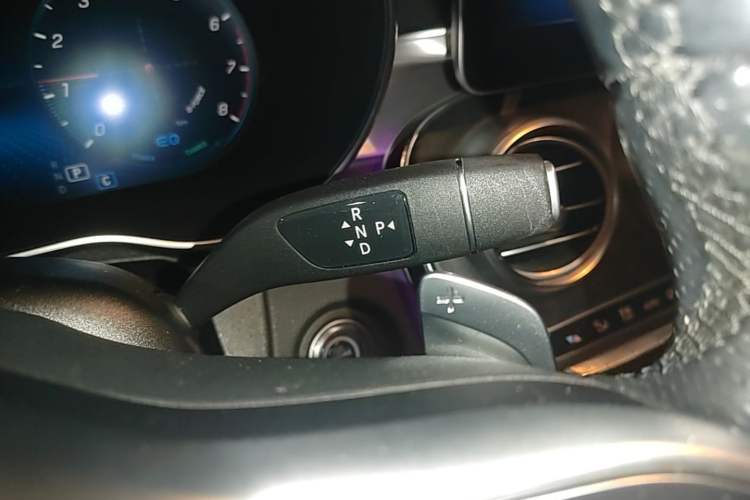 Used Mercedes-Benz C-Class 2020 C 260 Coupe Gear Lever