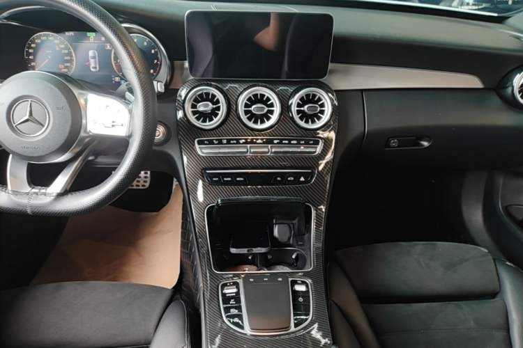 Used Mercedes-Benz C-Class 2020 C 260 Sport Edition Gear Lever