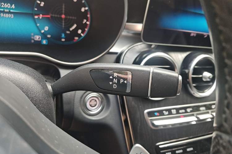 Used Mercedes-Benz C-Class 2020 Updated C 200 L Fashion Edition Gear Lever