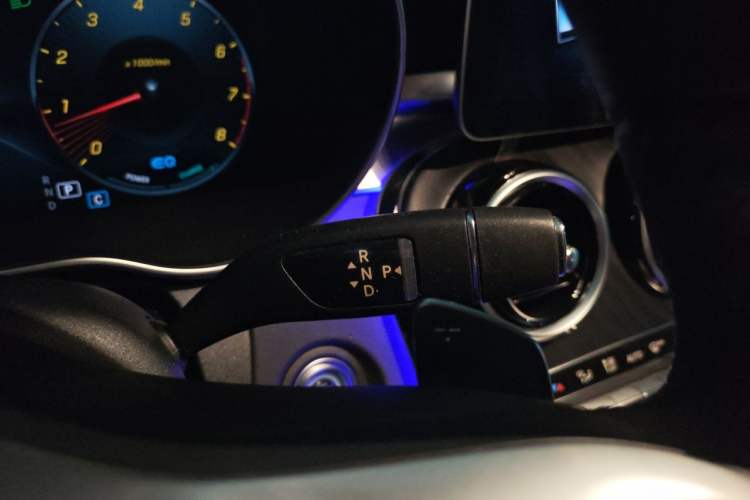 Used Mercedes-Benz C-Class 2020 Restyled C 260 L Sport Edition Gear Lever