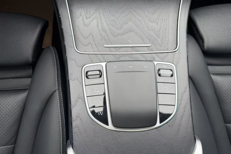 Used Mercedes-Benz C-Class 2020 Restyled C 260 L Sport Edition Gear Lever