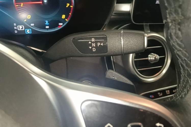 Used Mercedes-Benz C-Class 2020 C 200 station wagon Gear Lever