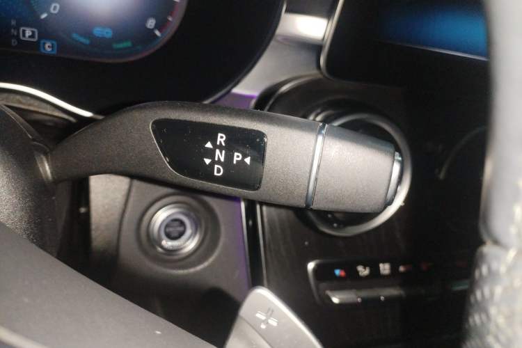 Used Mercedes-Benz C-Class 2020 Restyled C 260 L Sport Edition Gear Lever