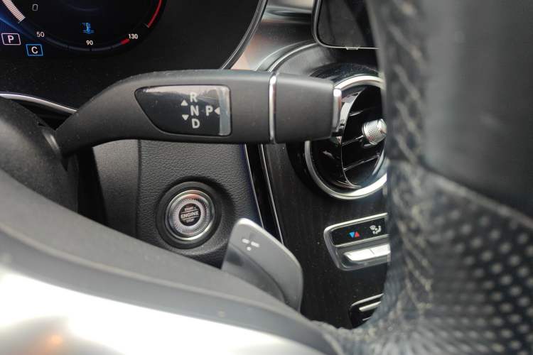 Used Mercedes-Benz C-Class 2020 Restyled C 200 L Fashion Edition Sport Version Gear Lever