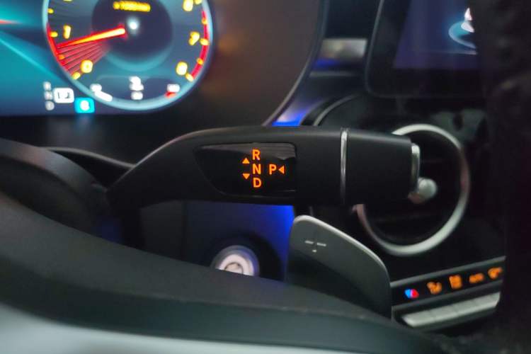Used Mercedes-Benz C-Class 2020 Restyled C 200 L Fashion Edition Sport Version Gear Lever